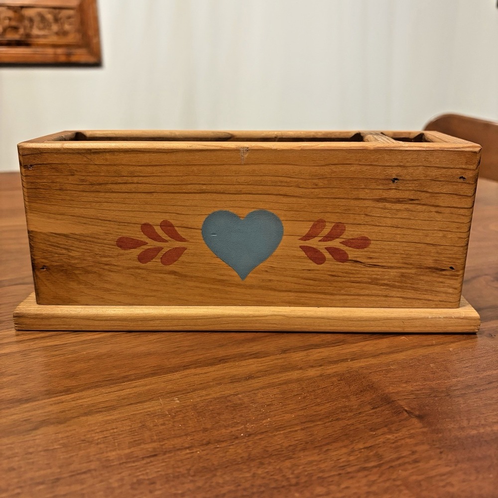 Buck Boards Vintage Wooden Letter Pen Holder Blue Heart Country Cottage Core